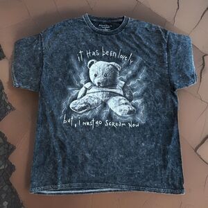 “It Has Been Lovely But I Must Go Scream Now” Tshirt Bioworld Size XL GUC